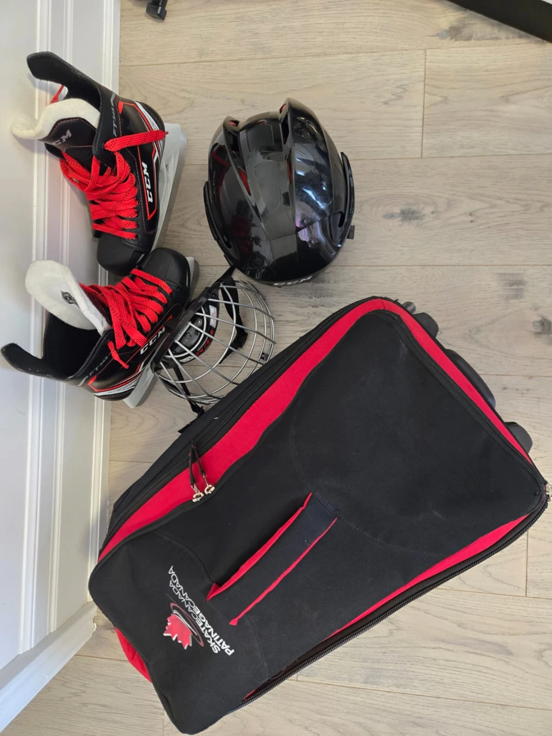 CCM Hockey Skates, Helmet, and Skate Canada Bag - photo 4