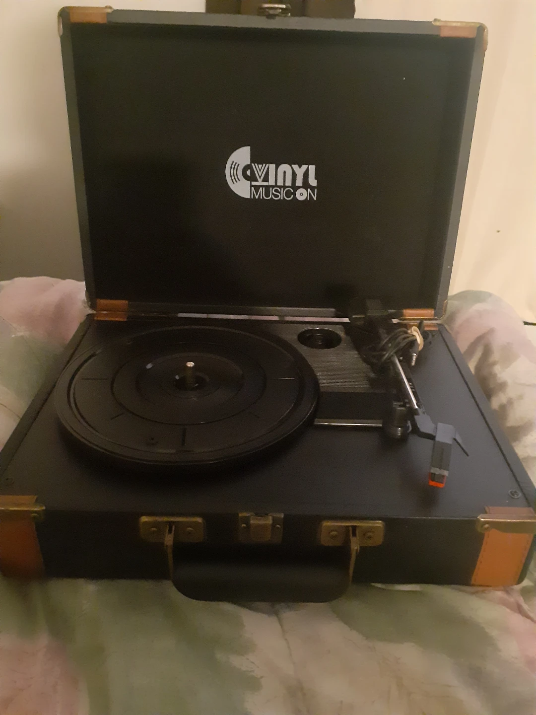 Vinyl MusicON Portable Record Player