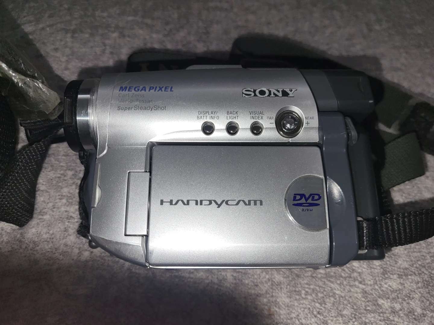 Sony Handycam Mega Pixel DVD Camcorder - photo 4