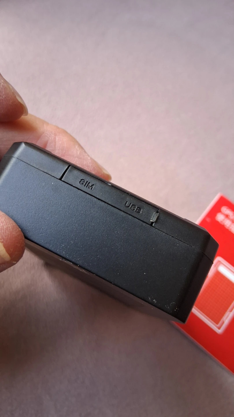Car GPS tracker 2G SIM with strong magnet to car frame - photo 4
