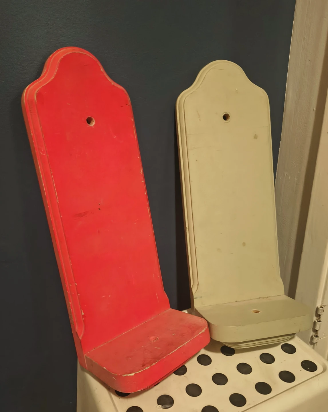 Vintage Red and Beige Wall Mount Shelf Holders (Set of 2) - photo 2