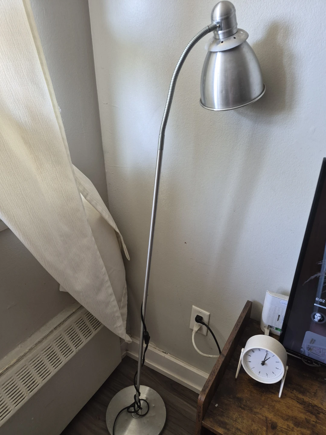 Adjustable Metal Floor Lamp