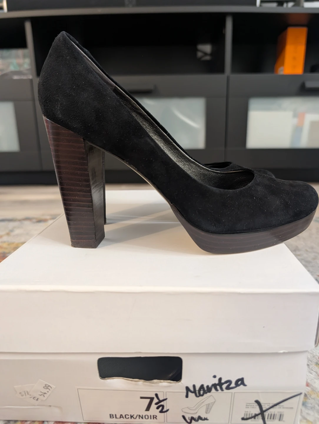 Banana Republic "Navitza" Black Suede Heels Size 7.5 - photo 4