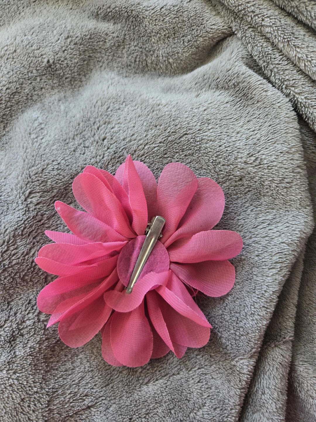 Pink Fabric Flower Hair Clip with Pearls - photo 2