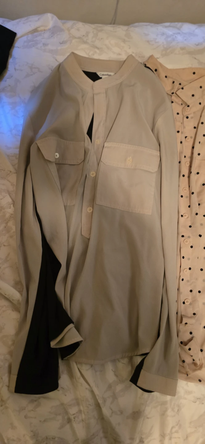 4 blouse xs womens. 5cad each - photo 3