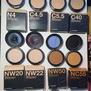 MAC Studio Fix Powder Plus Foundation Compacts