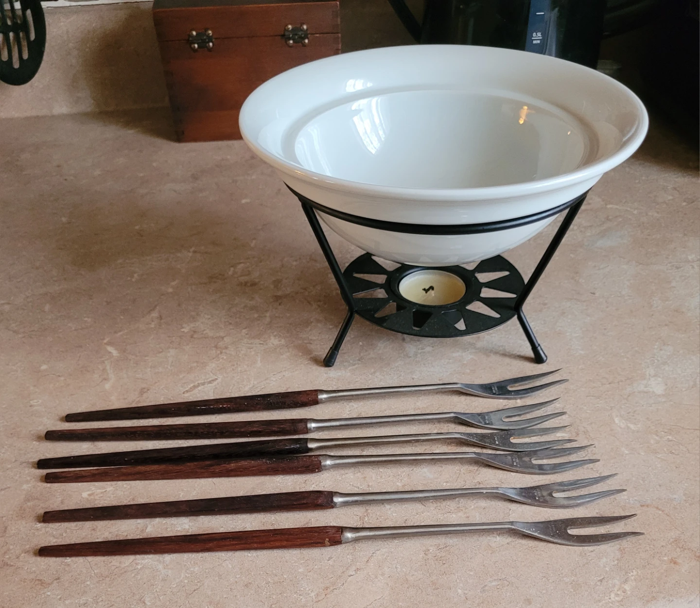 Fondue Set with 6 Forks