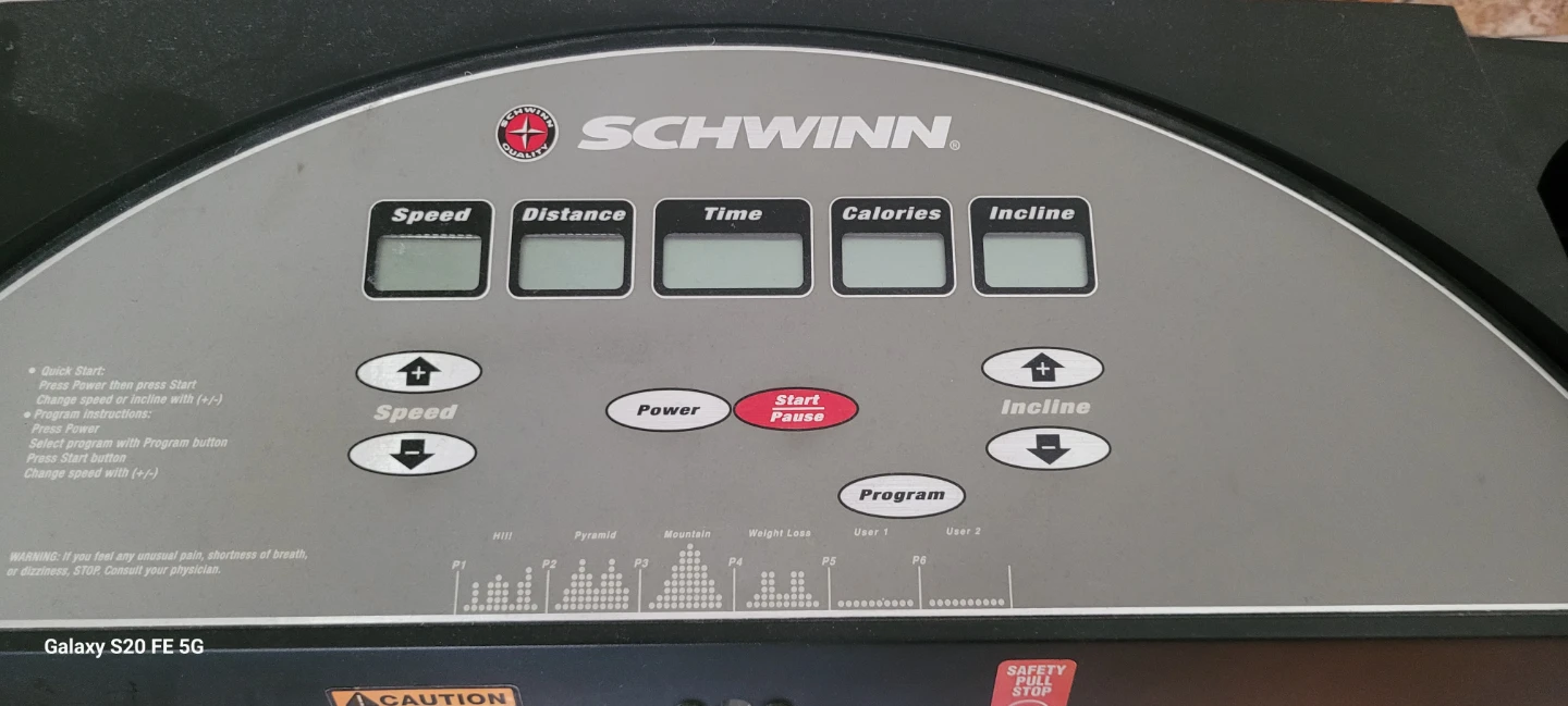 Schwinn 6110p Treadmill - photo 3