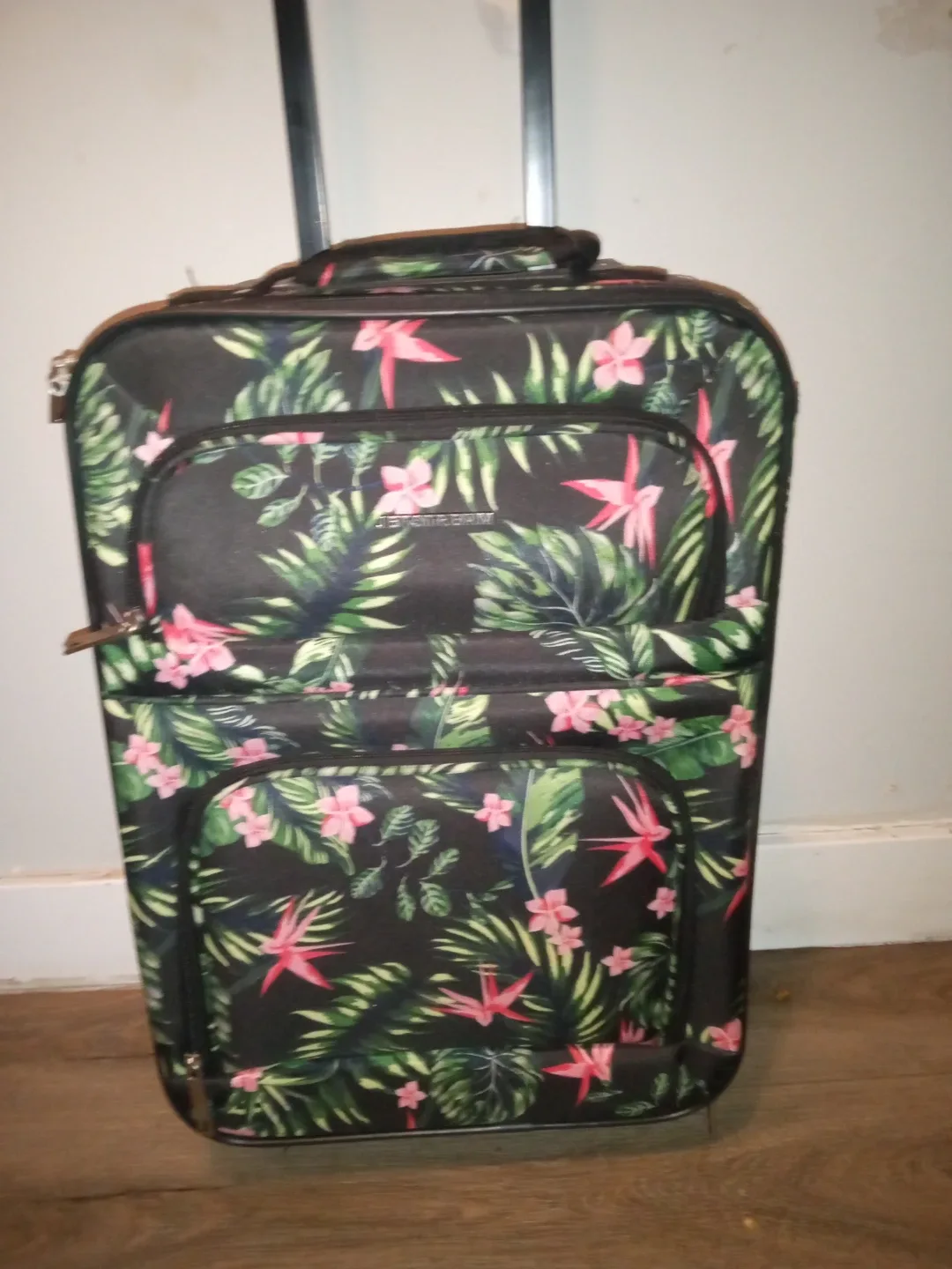 Jetstream Tropical Print Carry-On Suitcase - photo 3