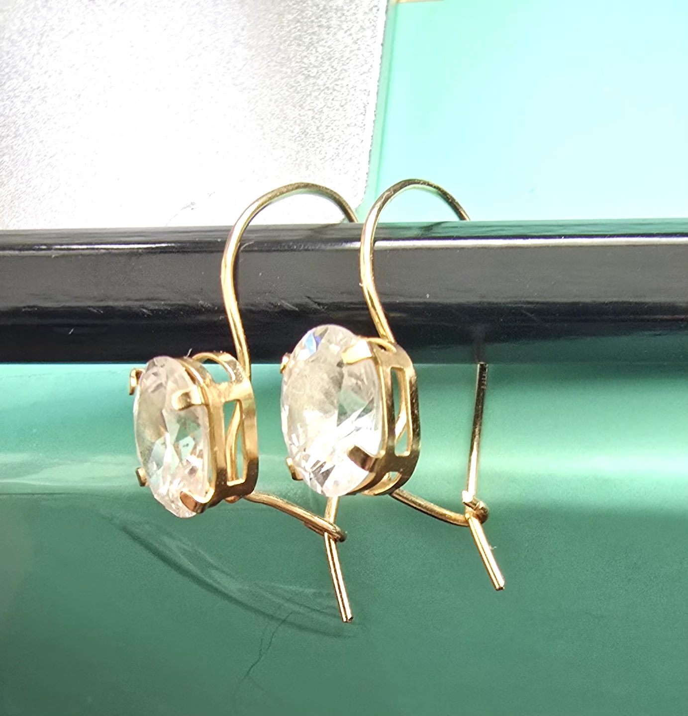 Like new 10K Gold earrings with white sapphires stones sale
