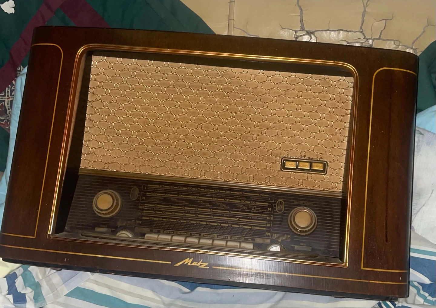 Vintage Metz Tube Radio