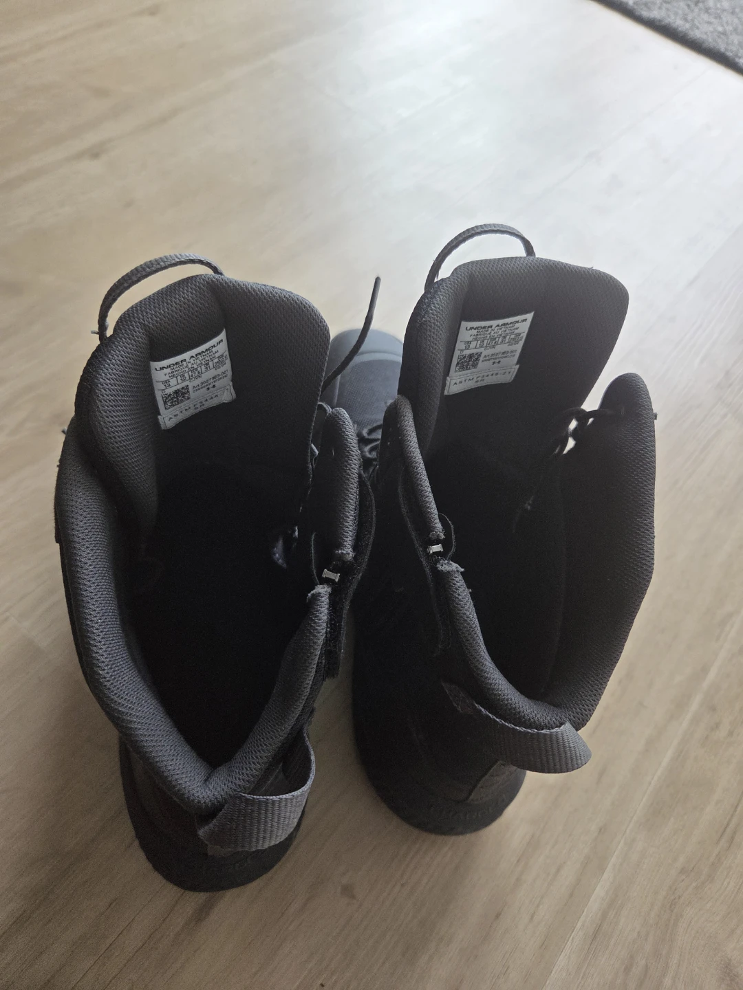 Under Armour snow shoe. - photo 2