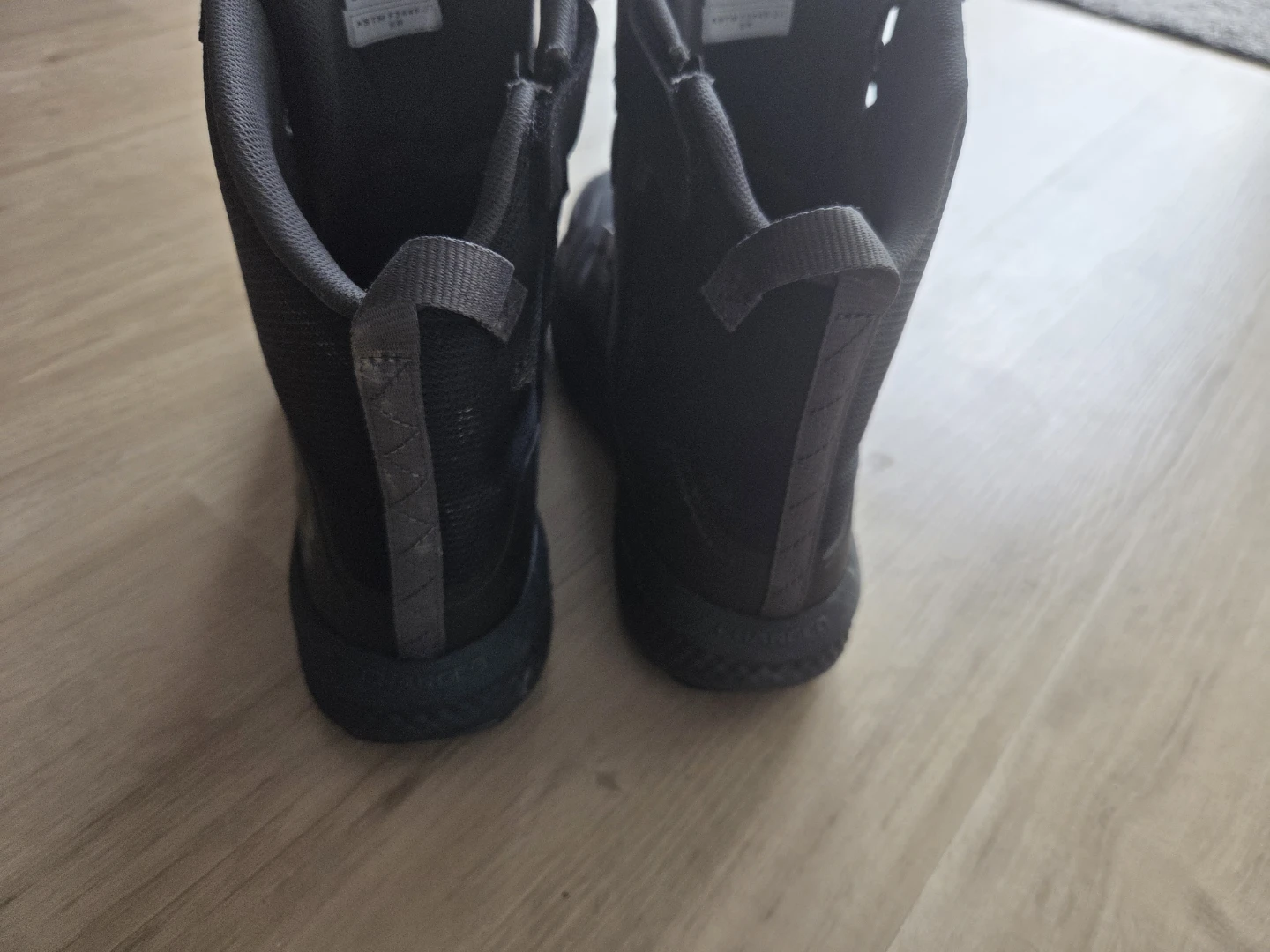 Under Armour snow shoe. - photo 3