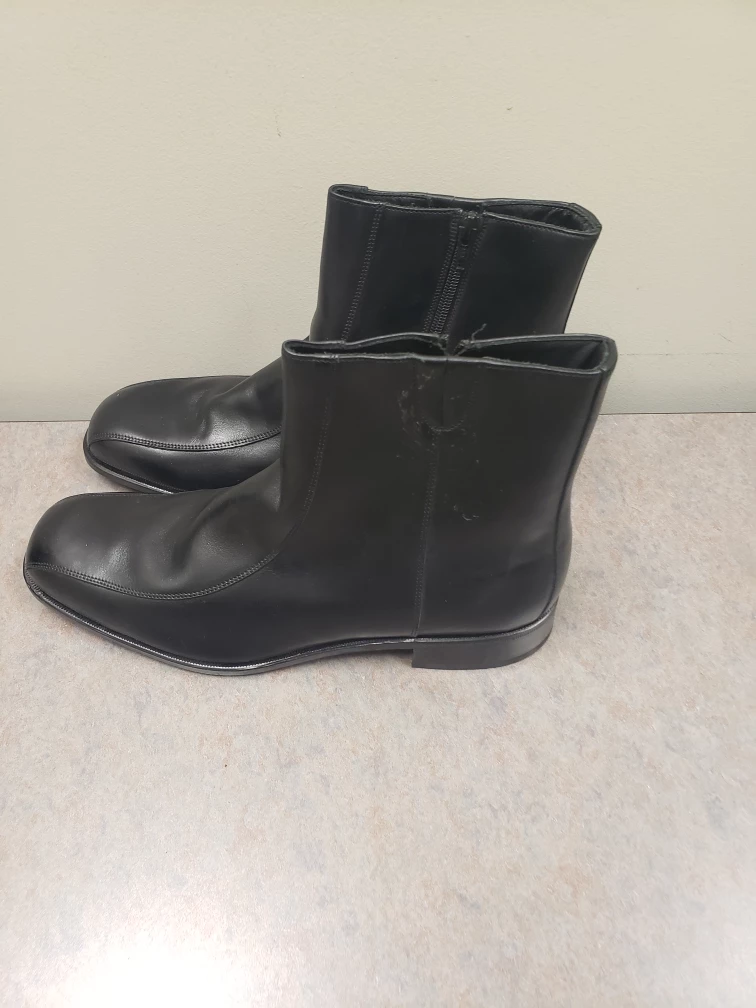 Black Leather Chelsea Boots - new - photo 3