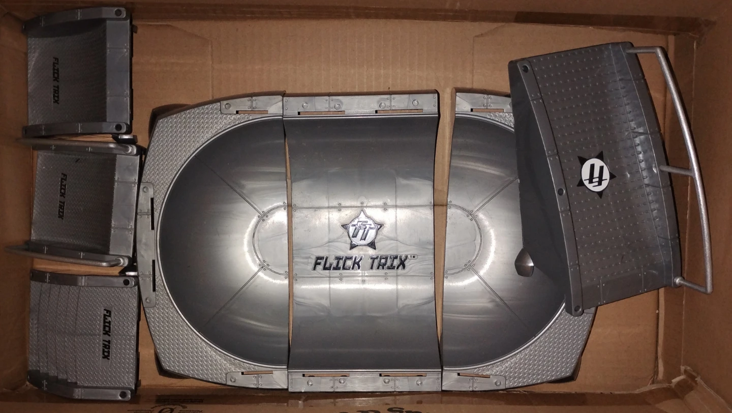 Flick Trix Stunt Course Playset