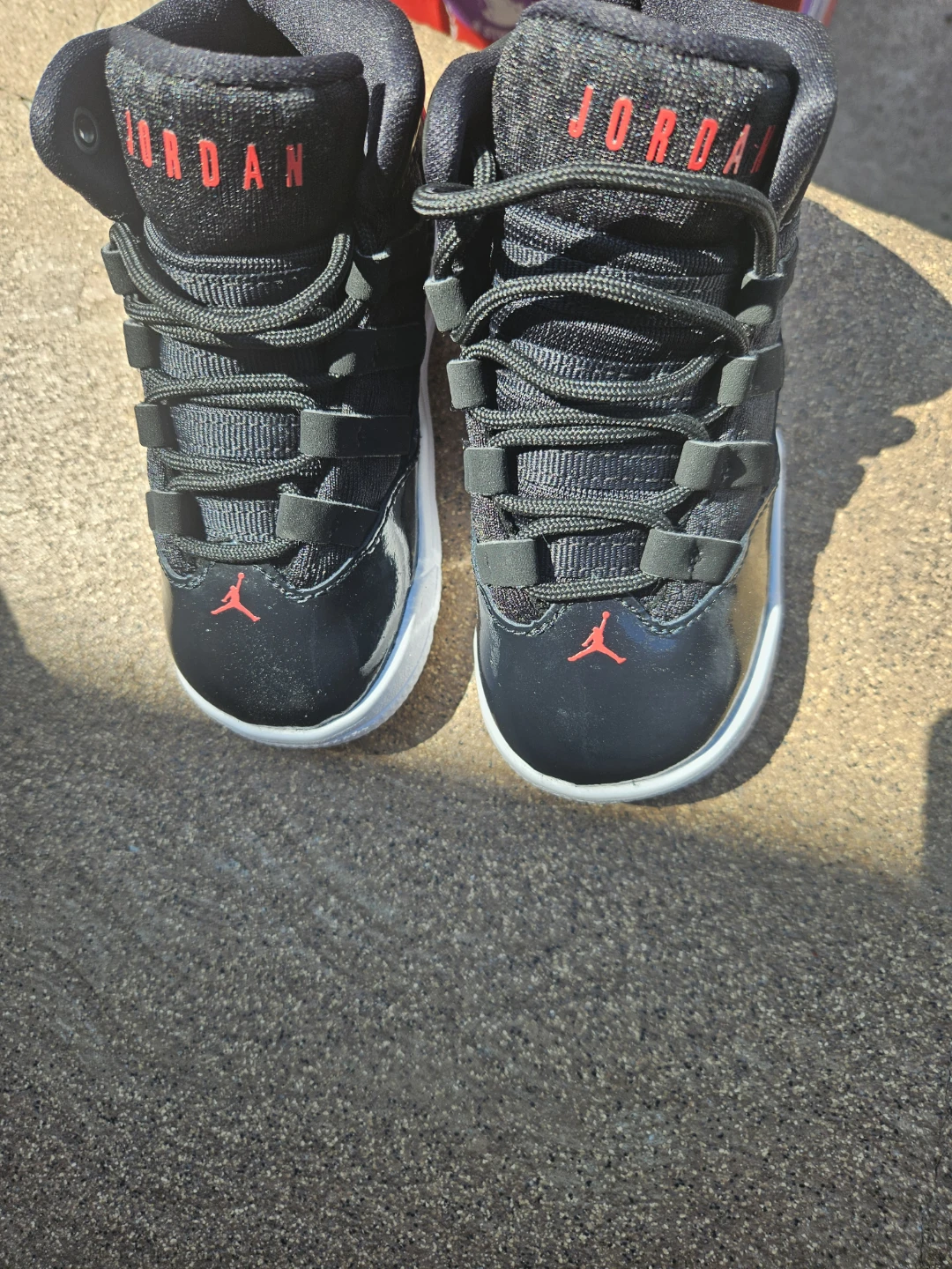 Jordan Toddler Shoes Black/Red. 7 C