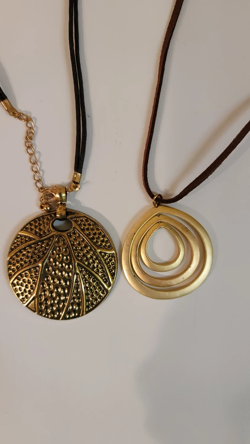 Set of 4 Assorted Pendant Necklaces(BB) - photo 3