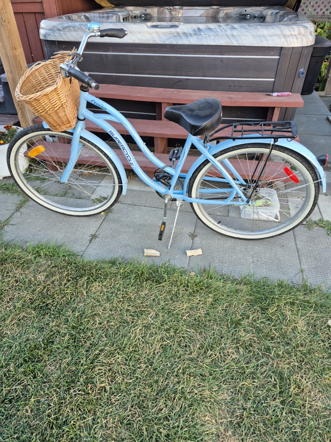 Supercycle "Classic" Cruiser Bicycle