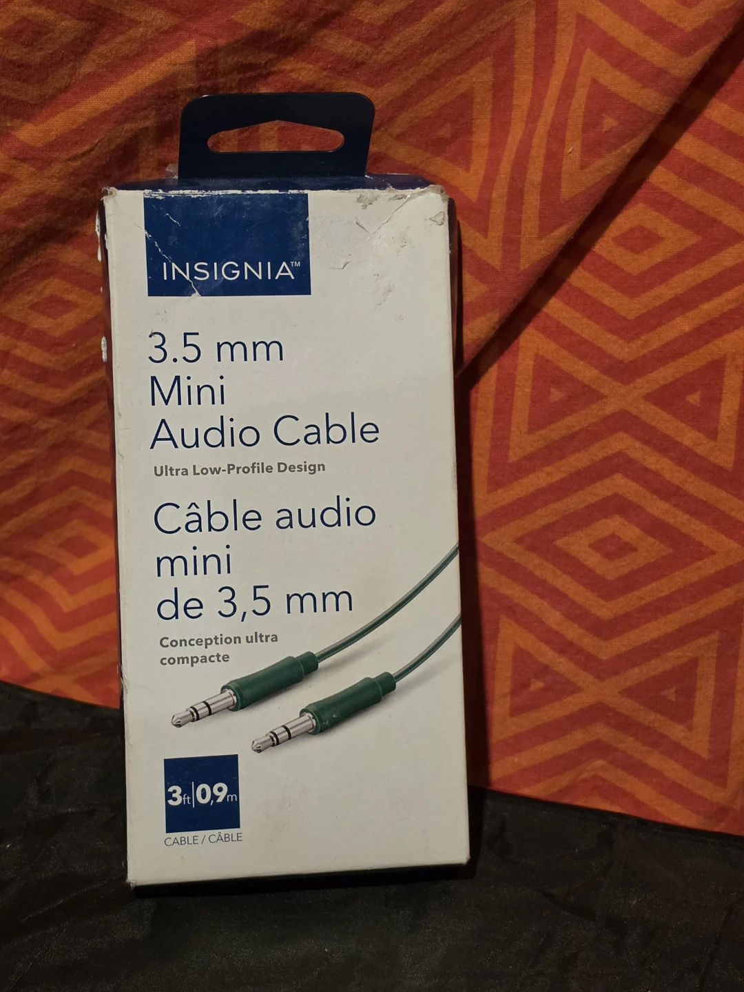 Insignia 3.5 mm Mini Audio Cable - 3ft