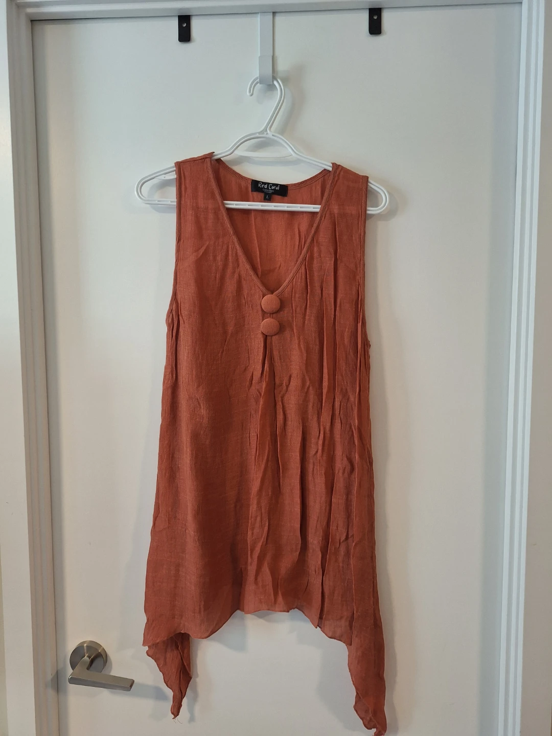 Red Coral Collections Sleeveless Tunic Top - Size L