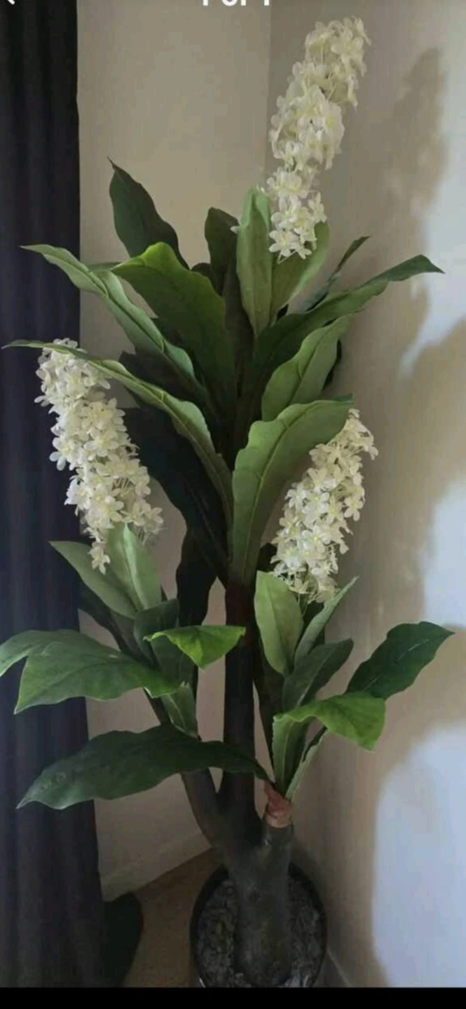 Artificial White Flower Plant
