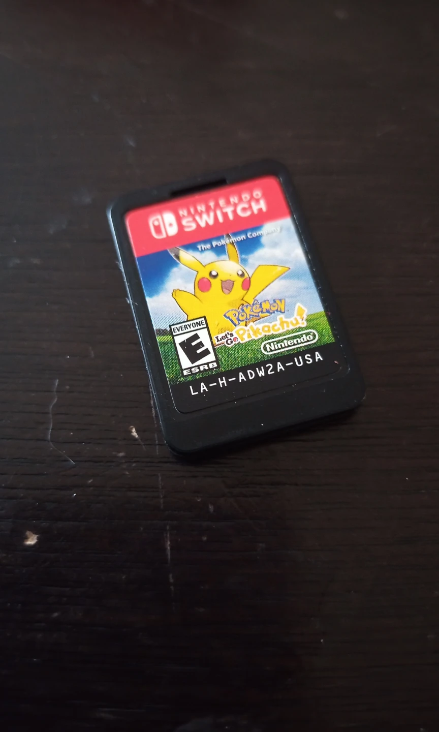 Pokemon Let's Go Pikachu for Nintendo Switch - photo 4