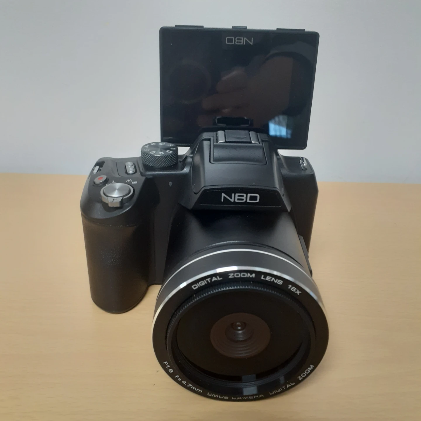 NBD S205 Digital Camera with 16x Optical Zoom