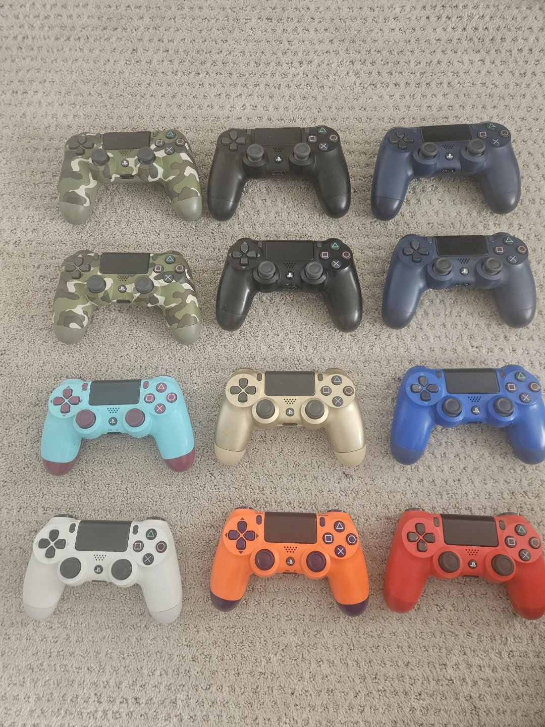 PlayStation 4 DualShock 4 Controllers (Various Colors)