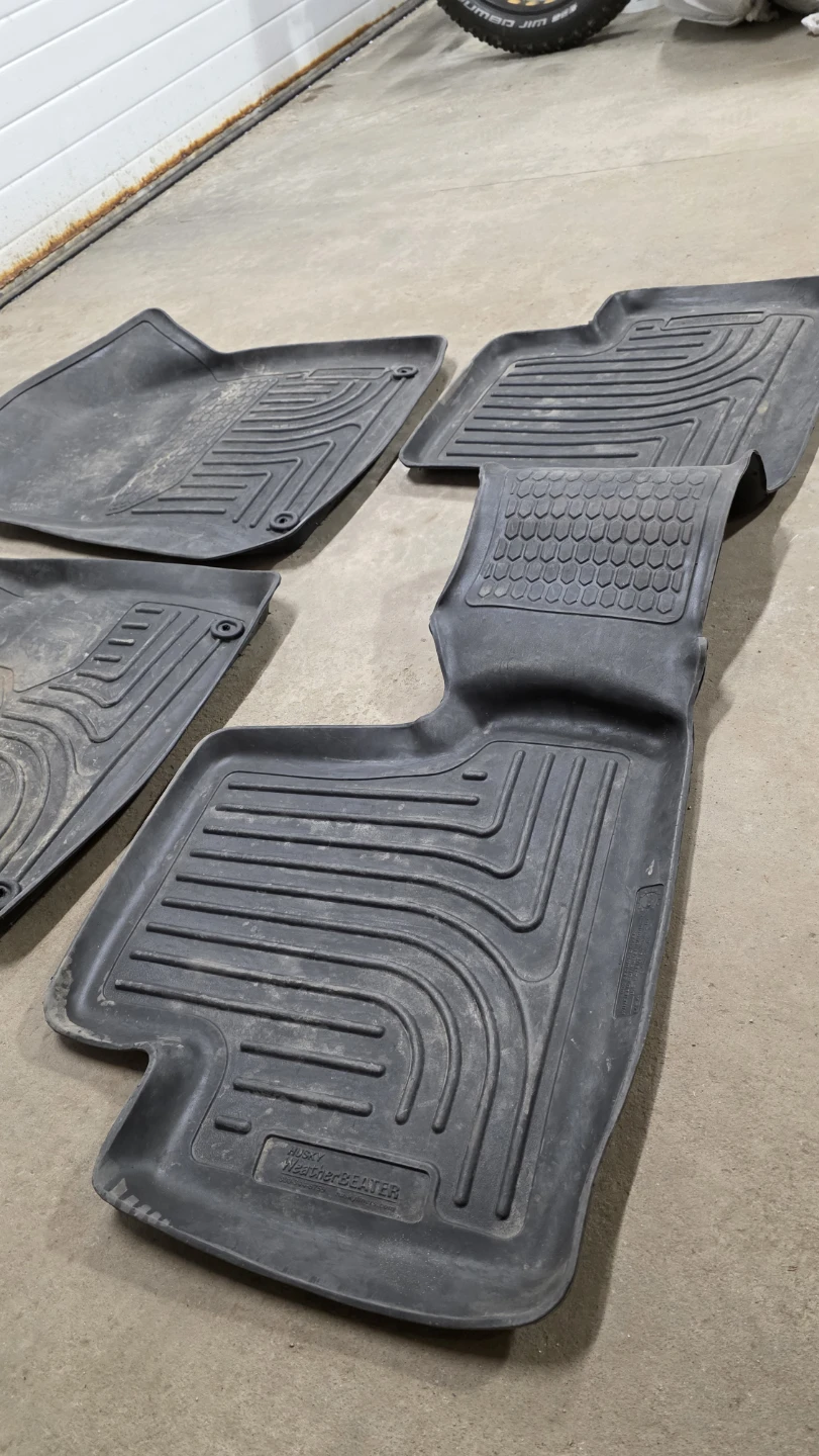 Husky WeatherBeater Floor Liners Set for 2014-2015 Jeep Cherokee - photo 2