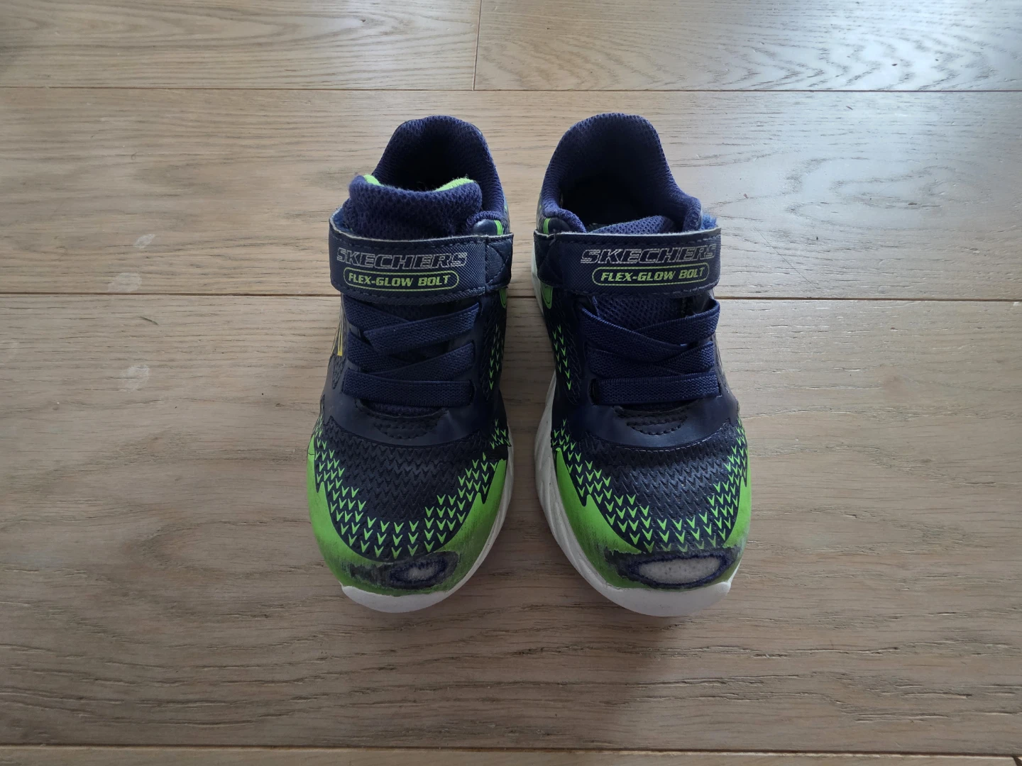 Size 10c Skechers running shoes - photo 2