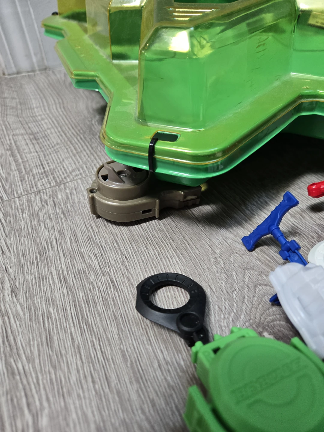 Bayblade toy playset - photo 3