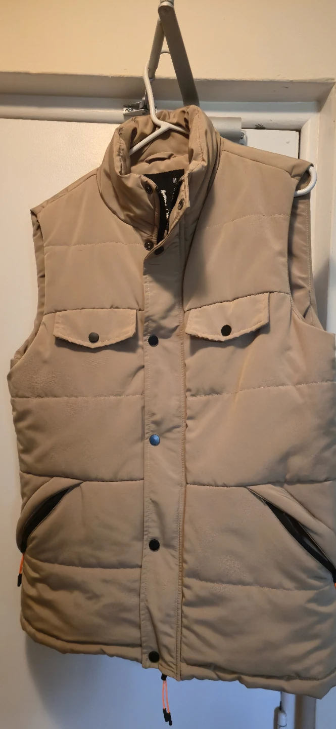 American Tradition Puffer Vest Size M