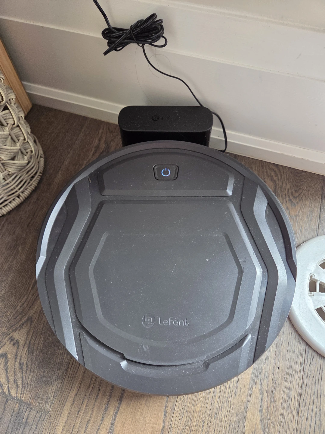Lefant Robot Vacuum Cleaner m210