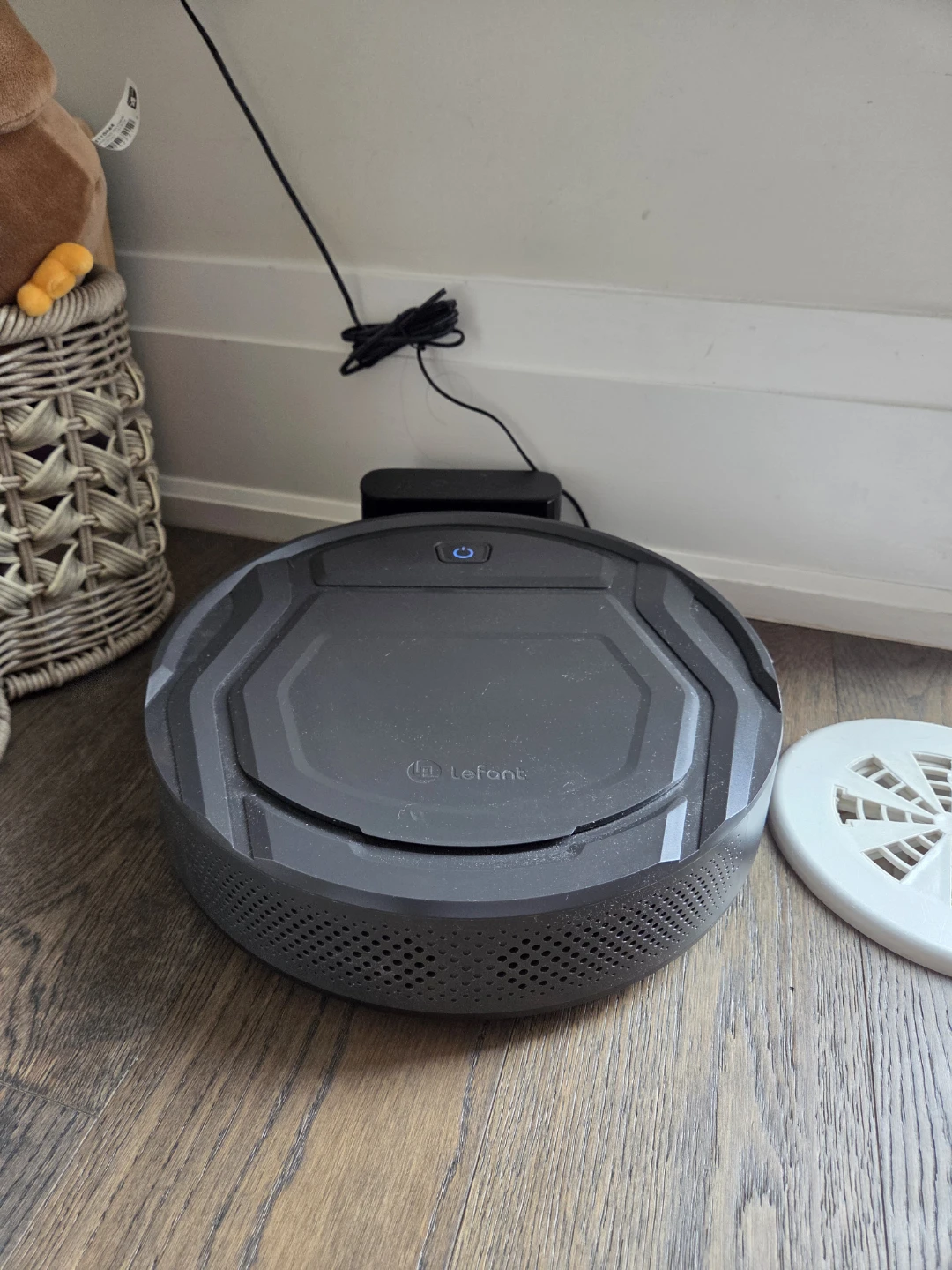 Lefant Robot Vacuum Cleaner m210 - photo 2