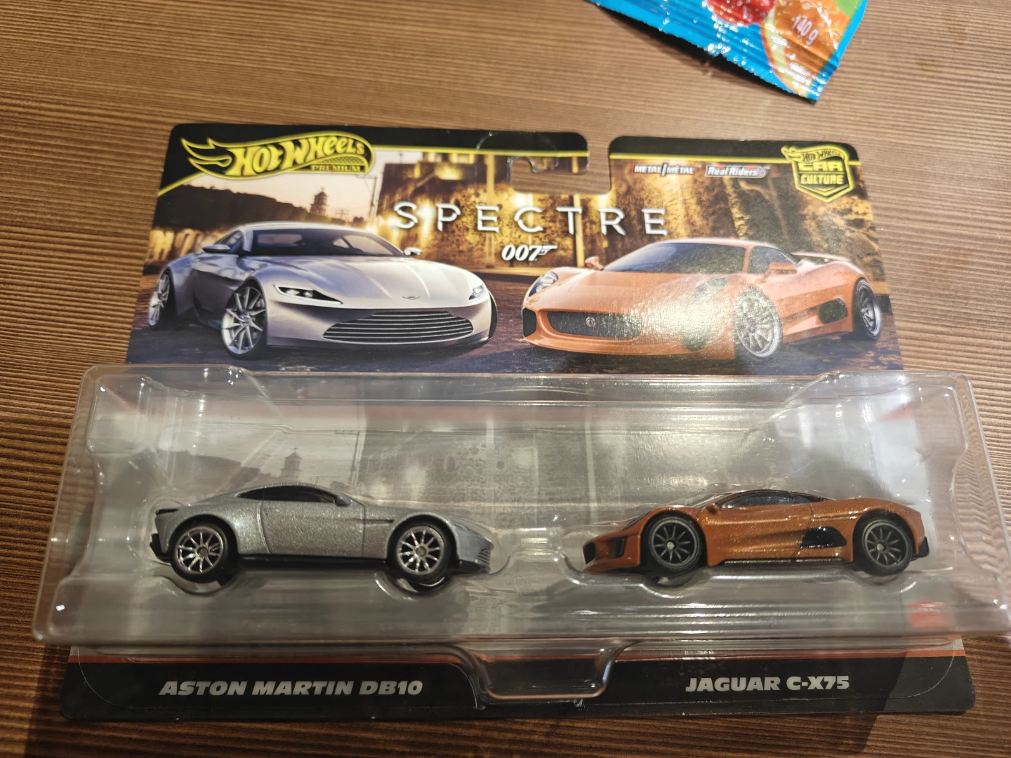 Hot wheels premium spectre 007 pack
