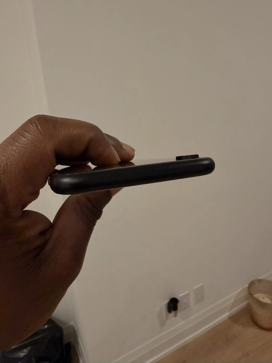 Iphone XR 64GB with all accessories - photo 4