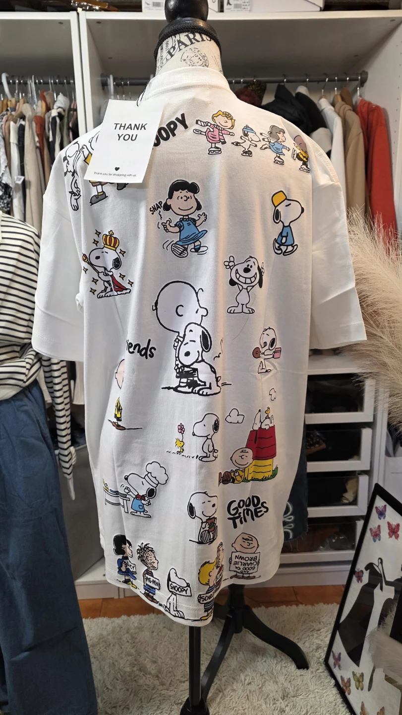 White "The Beagle Bunch" Peanuts T-Shirt - photo 2