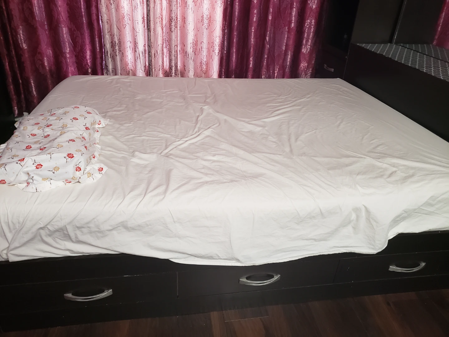 Dark Wood Queen Bed Frame with Storage Drawers - photo 3