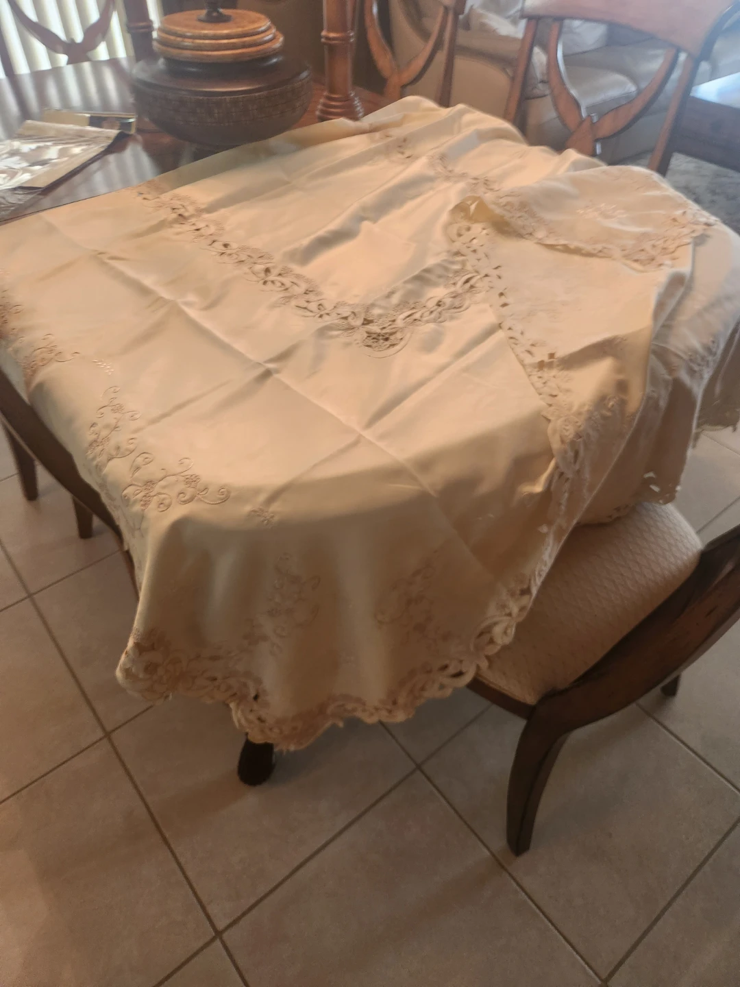 Embroidered Tablecloth with Lace Trim - photo 3