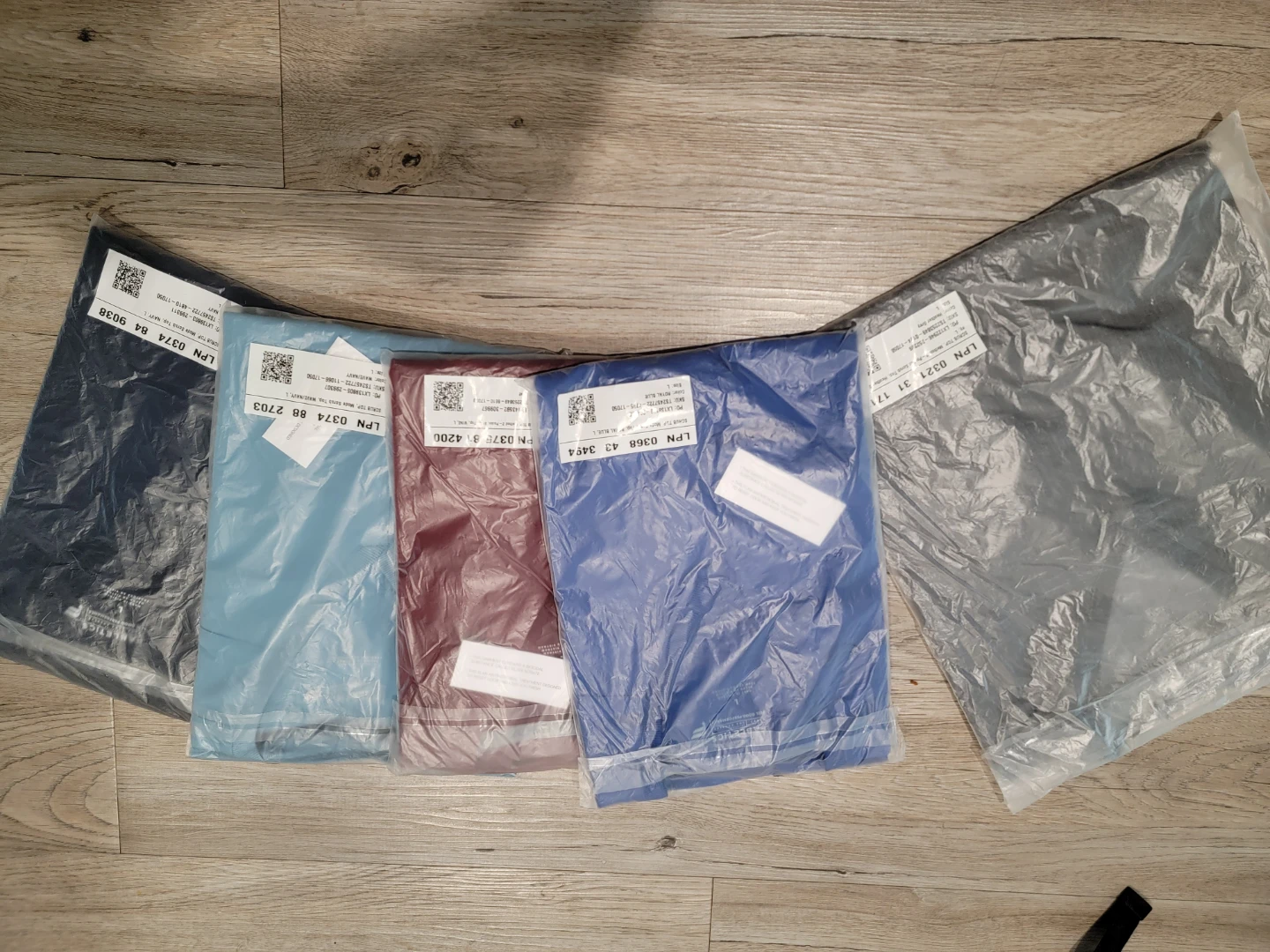 BRAND NEW women's large scrub tops - fabletics (x5)