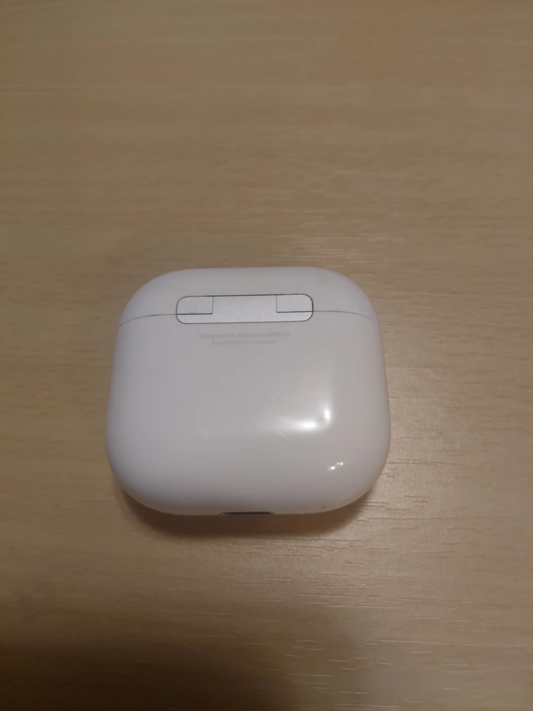 Apple AirPods Pro and Charging Case - photo 4
