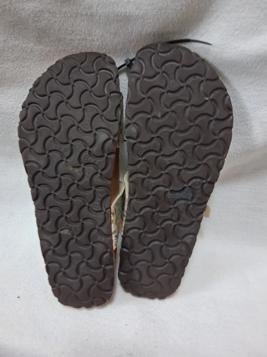 Birkenstock Sandals Size 39.5 (250) Floral & Camo Print - photo 2
