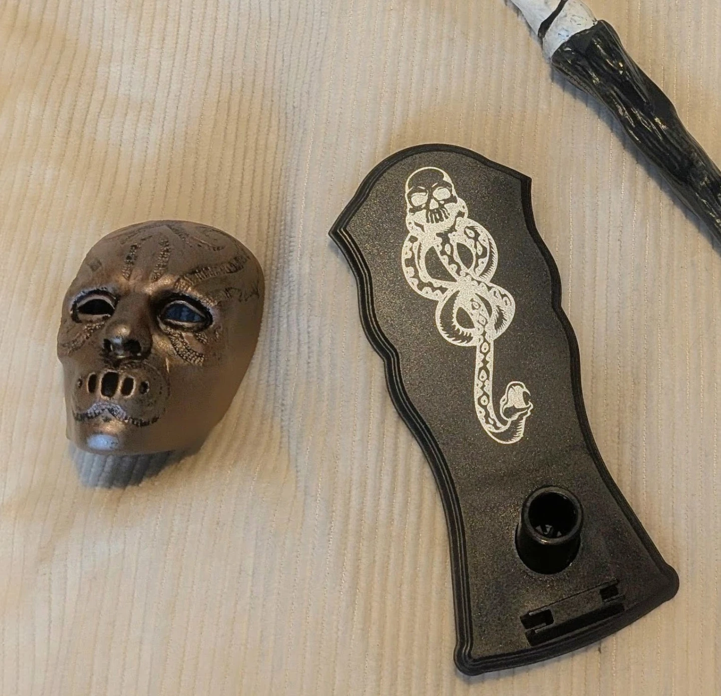 Harry Potter Mystery Wand – Death Eater Skull Edition - photo 2