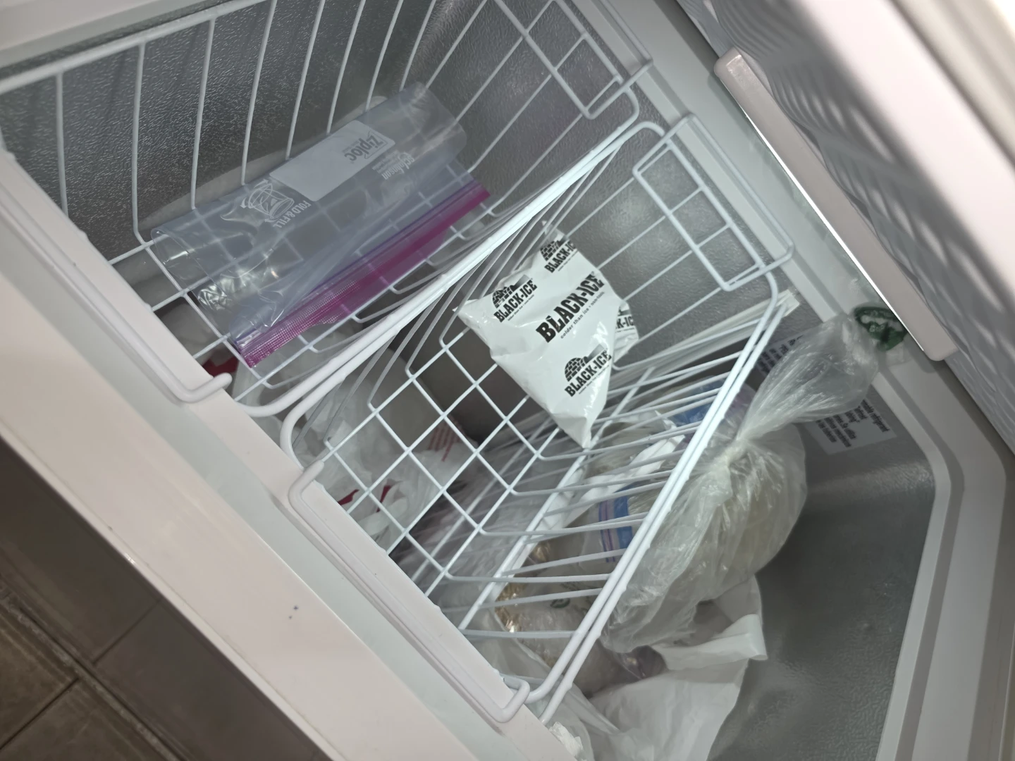 Magic Chef Chest Freezer - photo 3