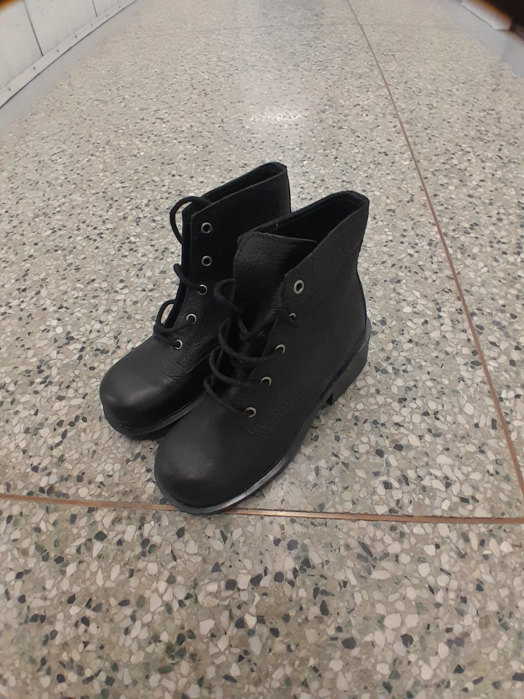 Black Lace-Up Boots Original Barney Women's Size 7.5 - photo 5