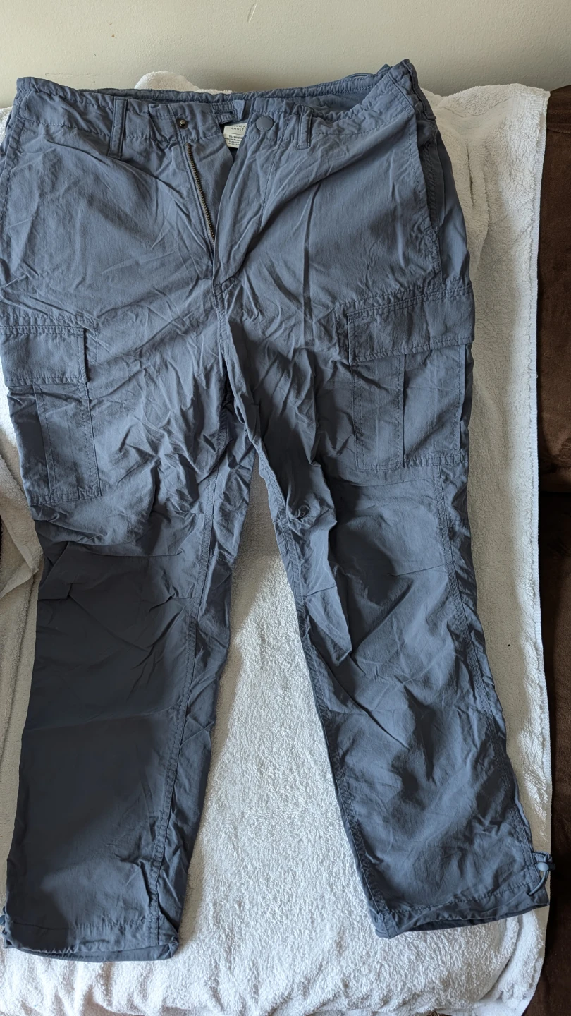 American Eagle Women Blueish/Grey Cargo Pants