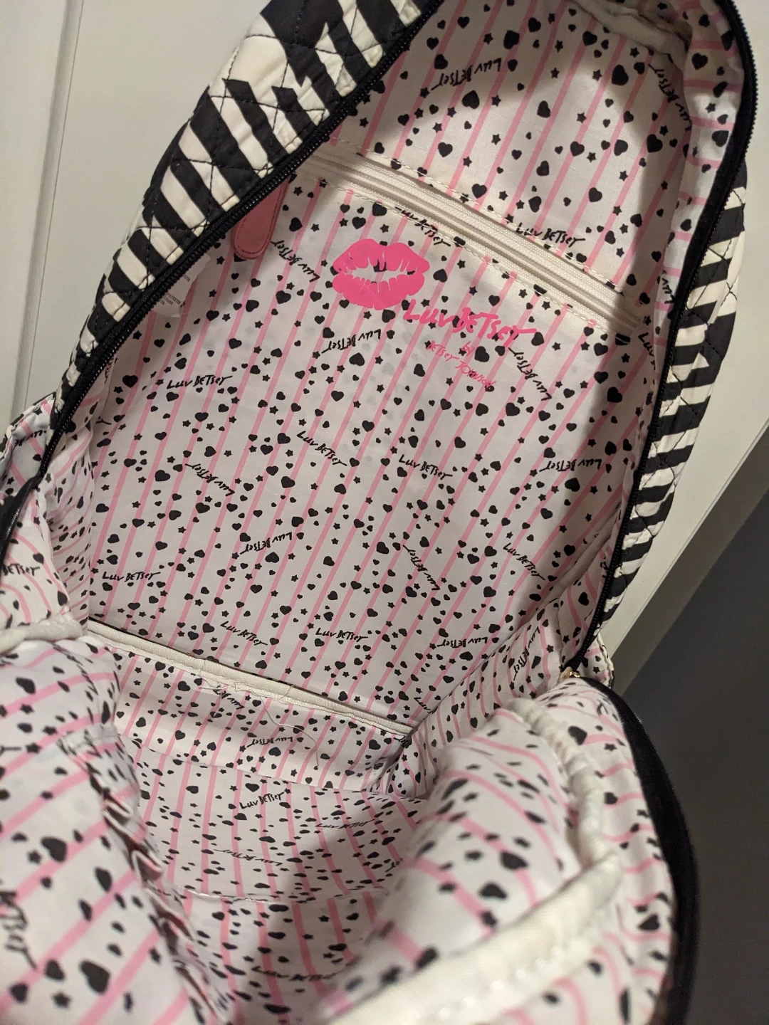 Betsey Johnson Black & White Quilted Backpack - photo 4