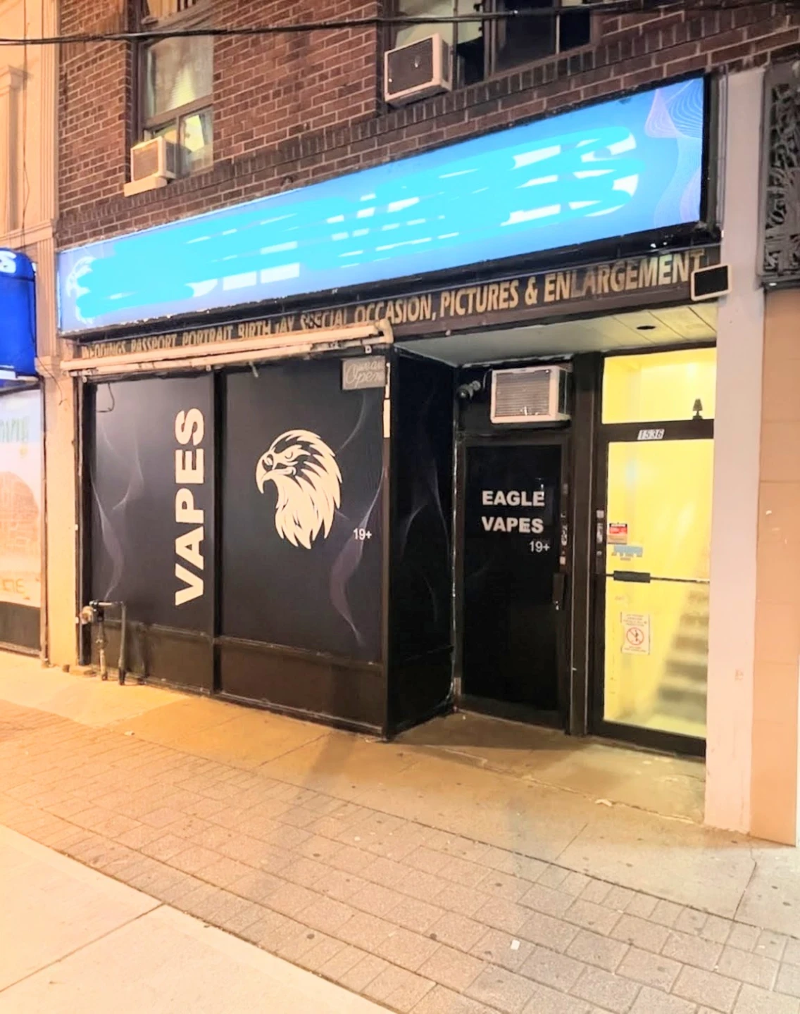 Store space for Rent