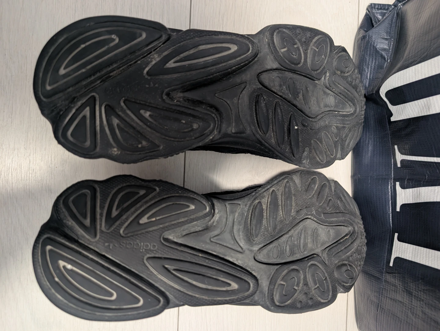 Adidas Ozweego Shoes - Black - Size 10 - photo 5