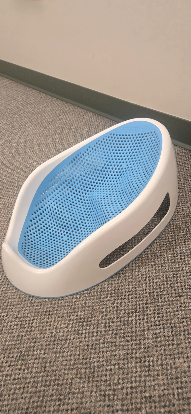 Bassinet/Nursing Pillow/ Baby Bath - photo 3